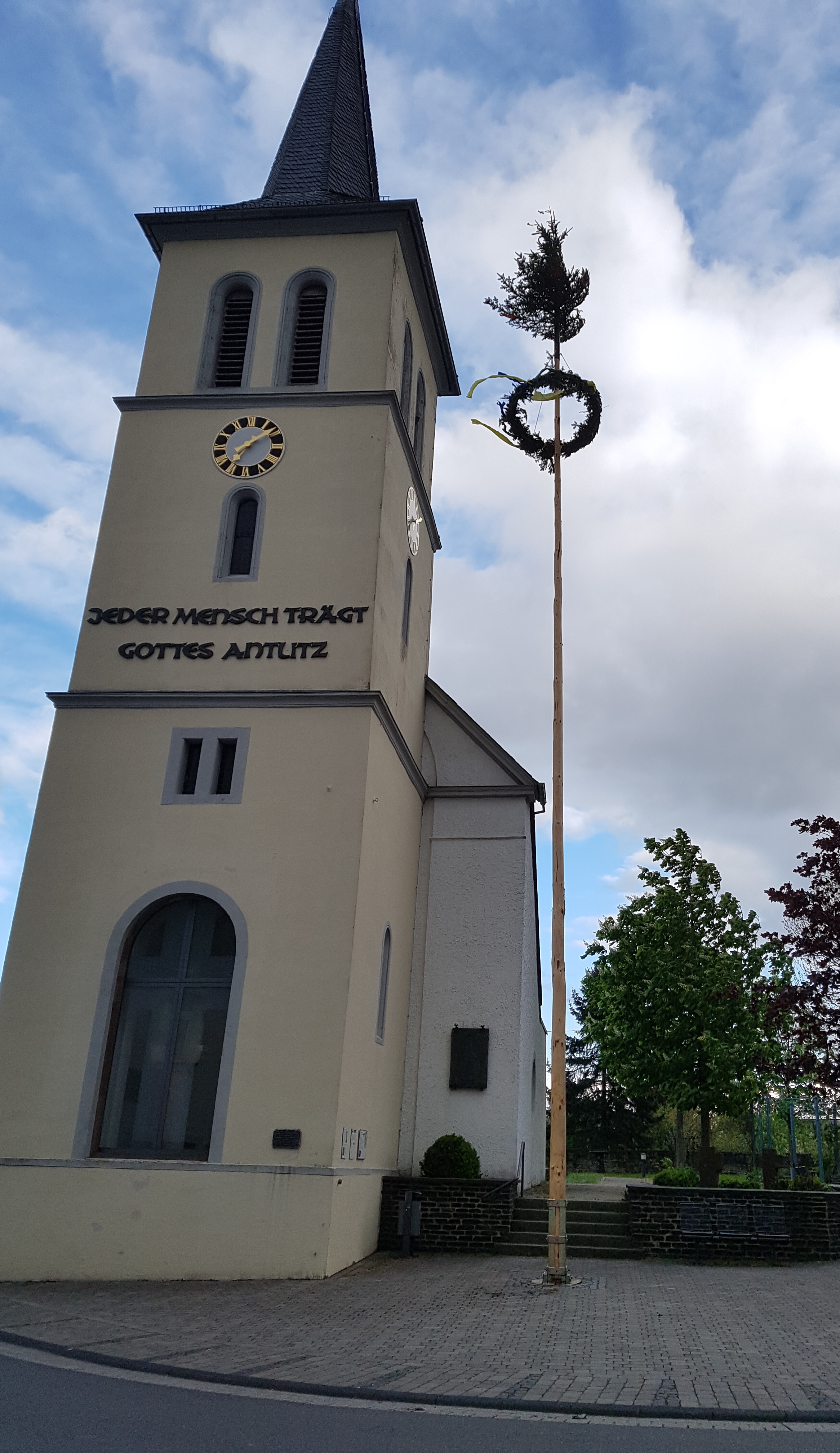 Maibaum 2018